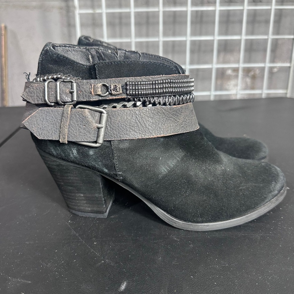 Trouvé Black Suede Ankle Boots 8.5M Buckle Chain Strap Detail Chunky Heel Indie